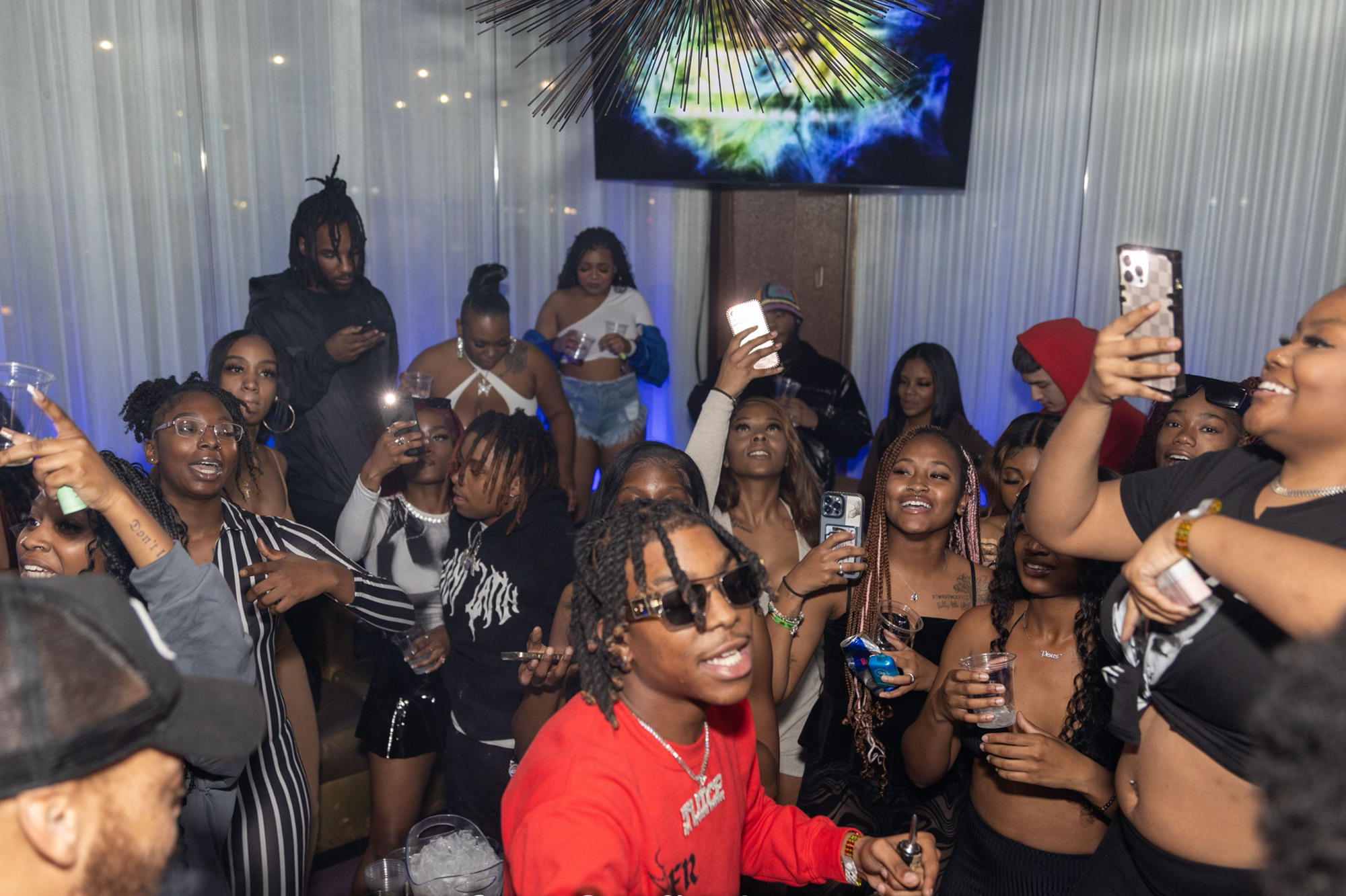 Crowd 1
